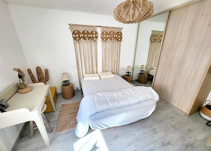 Maison De Pecheur Moderne Avec Terrasse, Proche Et Commerce - Barbecue - Wifi Gratuit - Fr-1-92-950 Ле-Сабль-д’Олон