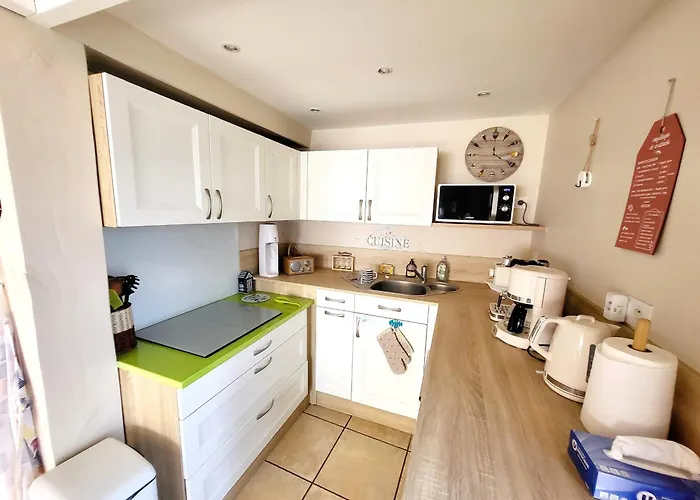 Maison De Pecheur Moderne Avec Terrasse, Proche Et Commerce - Barbecue - Wifi Gratuit - Fr-1-92-950 Ле-Сабль-д’Олон