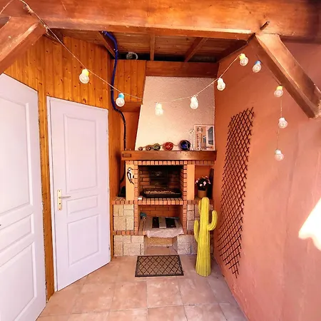 Maison De Pecheur Moderne Avec Terrasse, Proche Et Commerce - Barbecue - Wifi Gratuit - Fr-1-92-950 * Les Sables-dʼOlonne