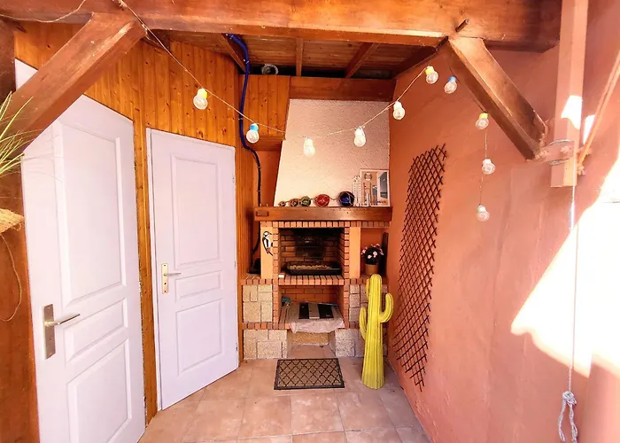 Maison De Pecheur Moderne Avec Terrasse, Proche Et Commerce - Barbecue - Wifi Gratuit - Fr-1-92-950 * Les Sables-dʼOlonne